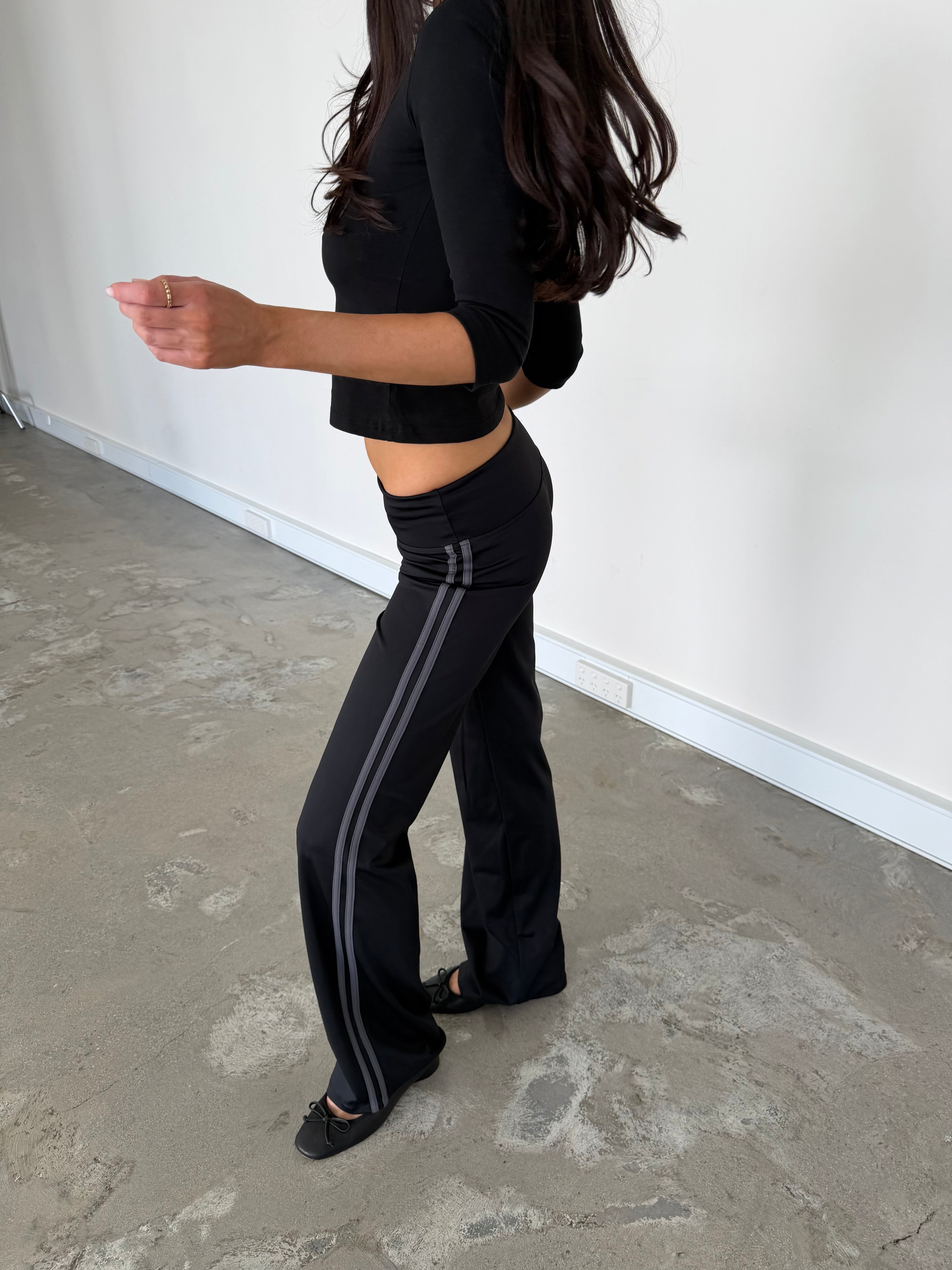 Signature Pant - Black